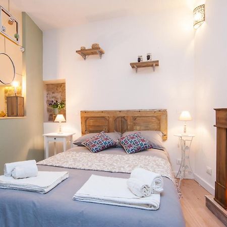 Homes4Holidays - Artistic Nest Сиракуза Екстериор снимка