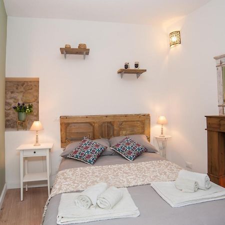 Homes4Holidays - Artistic Nest Сиракуза Екстериор снимка