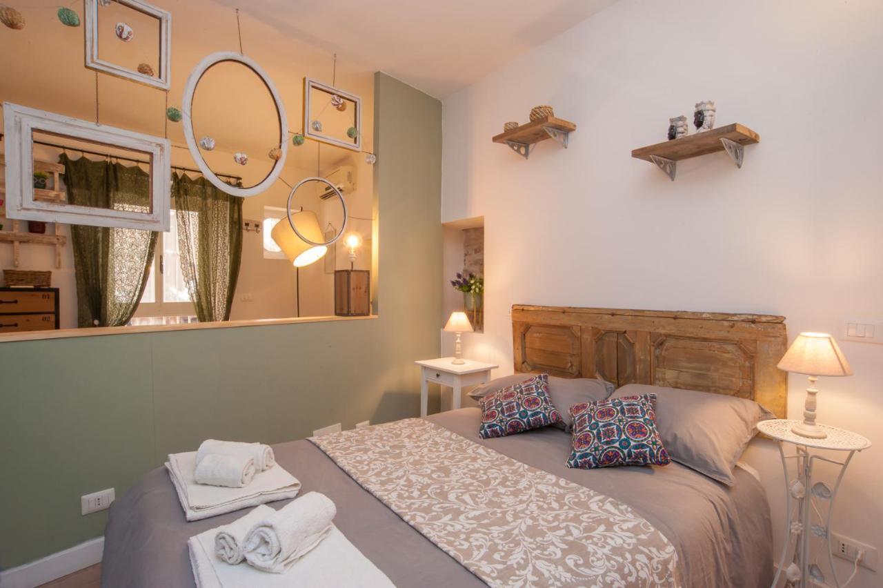Homes4Holidays - Artistic Nest Сиракуза Екстериор снимка